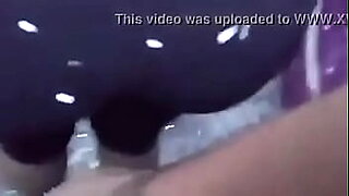 videos pornos de chicas desvirgadas en la playa