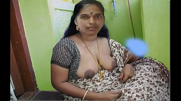 hot indian aunty seducing her servant