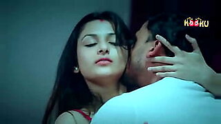 indian babe fucking with foreign tourist in sexyelroom part 1