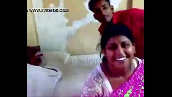 tamil village old aunty thighs show videos