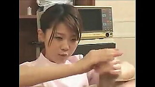 seducing japanese mom by son in law uncensored english subtitle