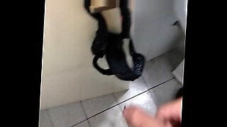 girls pissing toilet spy