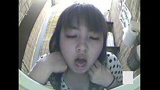 ayoung girl first time sex
