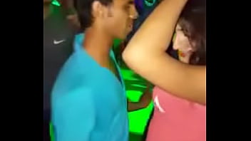 18 saal ki ladki sexy video desi saman se bur pani jata hai