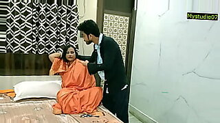 mother busy at dirty chat not her son masturbating