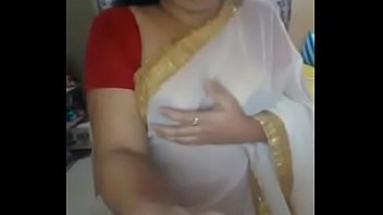 pakistani aunty big boobs