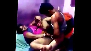 indian desi aunty fucking threesome hotel