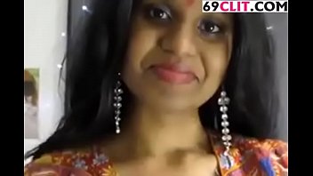 10 saal mom ki ladki hindi me video porn