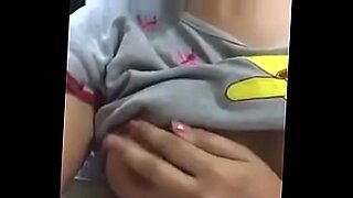 deshi aunty boobs pressing on bed