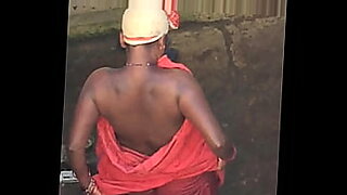 indian girl bathing outdoor hidden vedios
