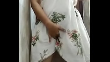 indian pissy licking4