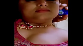indian moti gand wali aunty saree chageing bathroom youtube video