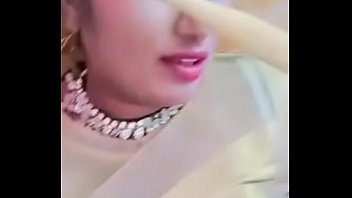 indian moti gand wali aunty saree chageing bathroom youtube video