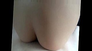 brunette sexdoll goes for hard anal