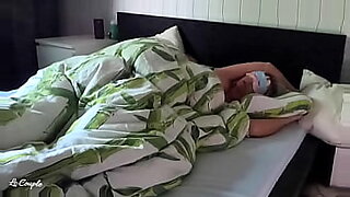 japan mama tidur di entot anak