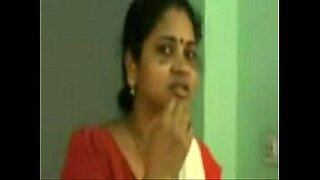 tamil village old aunty thighs show videos
