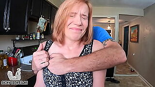 mother busy at dirty chat not her son masturbating