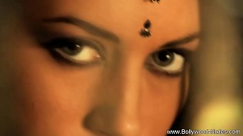 indian actress sonali bandre xxx sexy video