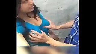 seachskinny men pawns her twat and fucked by pawnshop owner