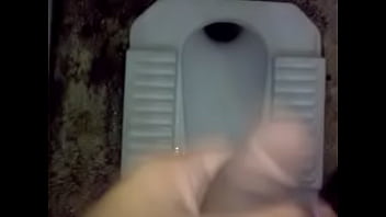 girls pissing in public toilet