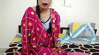 chudai video with dirty hindi clear audio indian mom