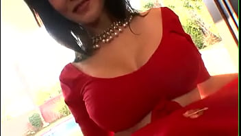 indian girls removing saree blouse showing beautyful boobs