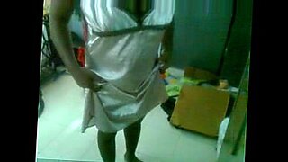 tamil girls dress remove in trail room