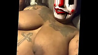 sloppy blindfolded blowjob with horny amateur hunk in bait van