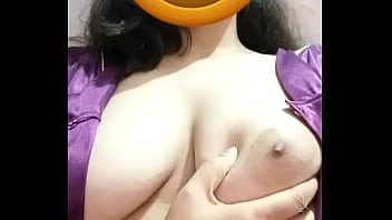 sunny leon with big boobs play girl