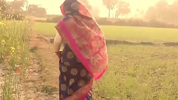 indian village girl peccing