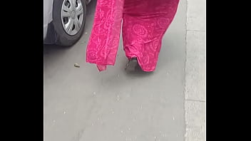 mature indian aunty touch dick train
