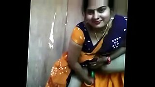 mausi k sath sex deity talking hindi me