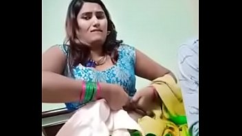 indian aunty showing her nice big boobs and sucking my dick mallu to her customers