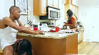 young boy fuck her friend mom