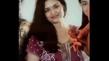 hot videos of sophie choudhary