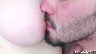 xvideo two guys sucking nipples same time