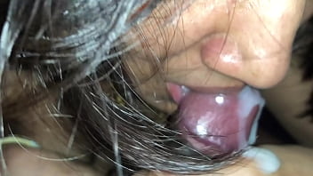 mature ghetto deepthroat cum in mouth